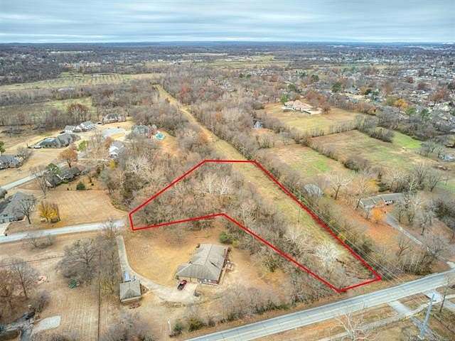 2.356 Acres of Residential Land for Sale in Claremore, Oklahoma