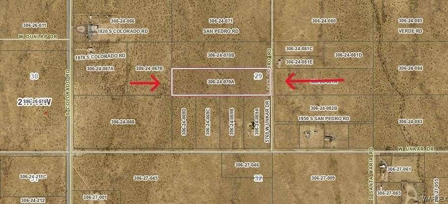 10.14 Acres of Land for Sale in Golden Valley, Arizona