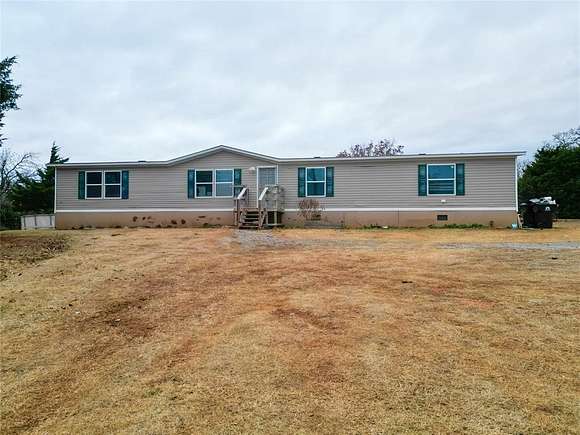 3.07 Acres of Residential Land with Home for Sale in Arcadia, Oklahoma