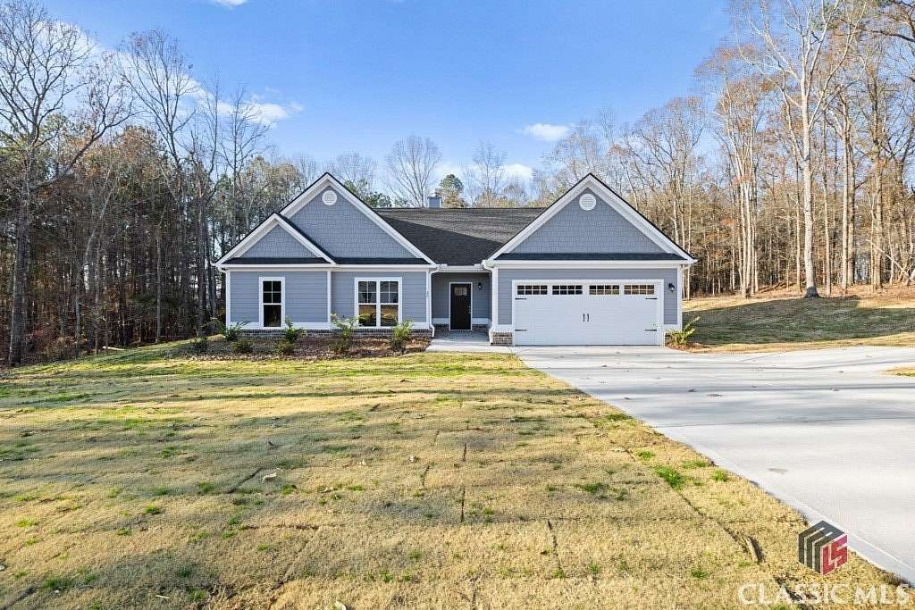 2 Acres of Residential Land with Home for Sale in Colbert, Georgia