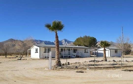 2.53 Acres of Residential Land with Home for Sale in Inyokern, California