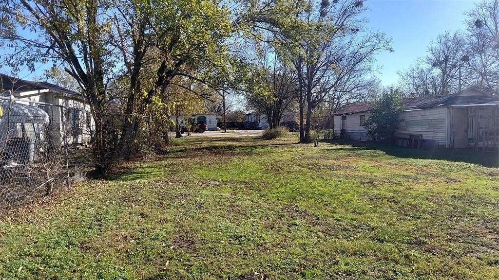 0.132 Acres of Residential Land for Sale in Corsicana, Texas