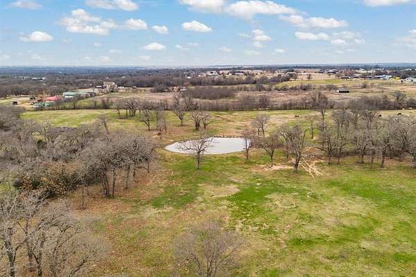41 Acres of Land for Sale in Cleburne, Texas