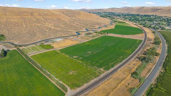 46.23 Acres of Agricultural Land for Sale in Benton City, Washington