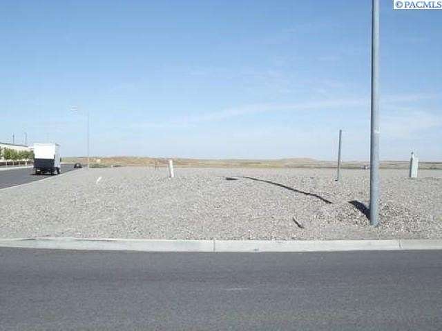 2.7 Acres of Commercial Land for Sale in Pasco, Washington