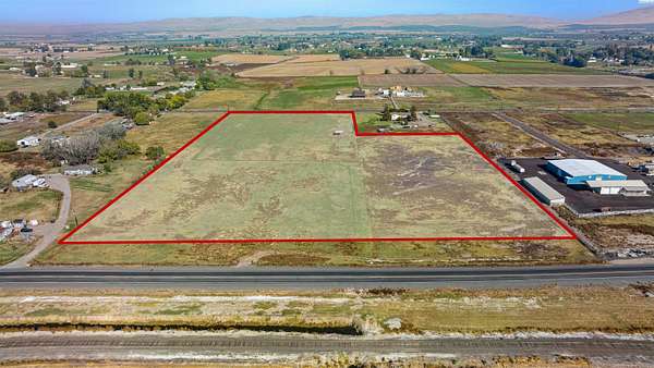 3.53 Acres of Residential Land for Sale in Sunnyside, Washington