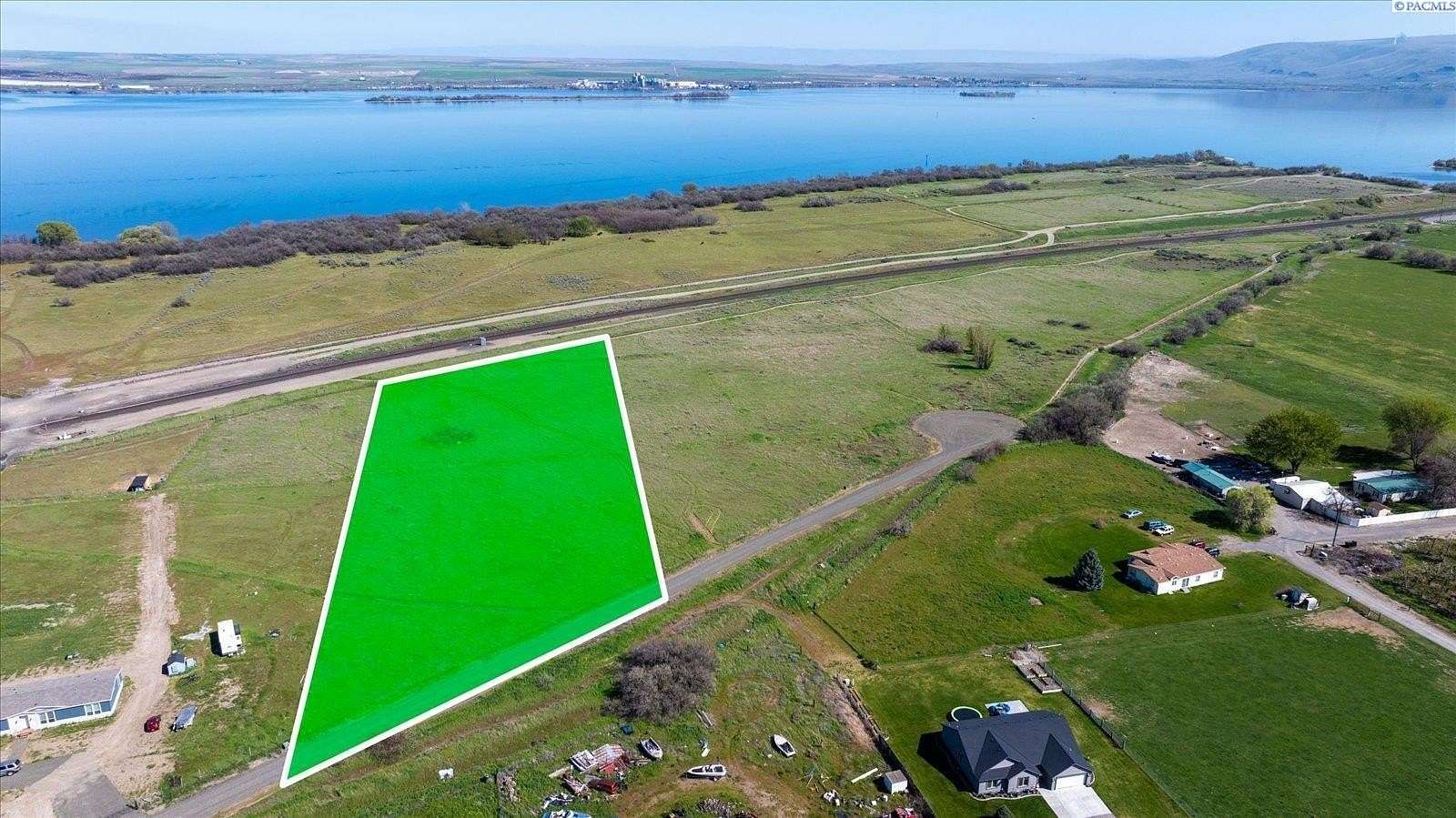 5.16 Acres of Residential Land for Sale in Finley, Washington