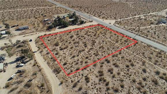 2.538 Acres of Residential Land for Sale in Phelan, California