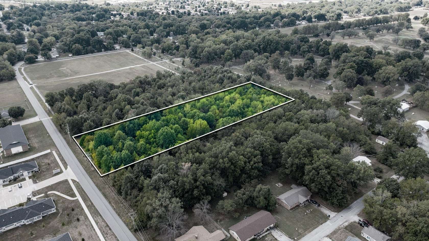 3.34 Acres of Residential Land for Sale in Bolivar, Missouri