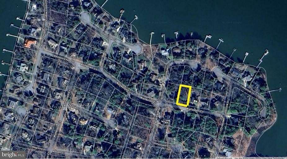 0.33 Acres of Residential Land for Sale in Swan Point, Maryland