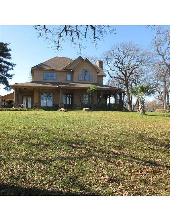 40.7 Acres of Land with Home for Sale in LaRue, Texas