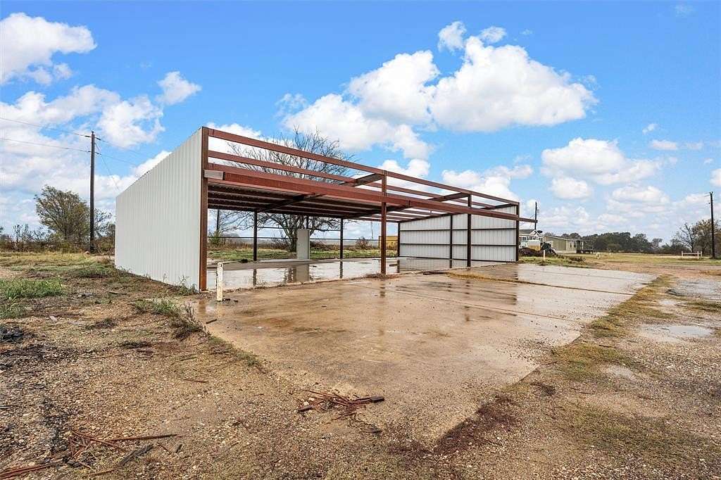 0.88 Acres of Commercial Land for Sale in Waco, Texas