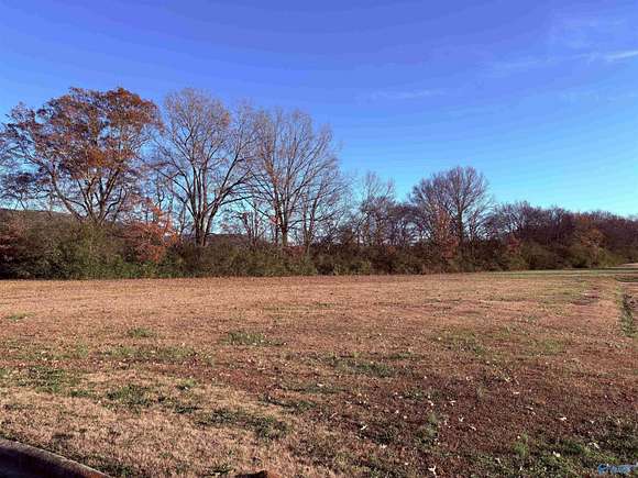 1 Acre of Residential Land for Sale in Scottsboro, Alabama