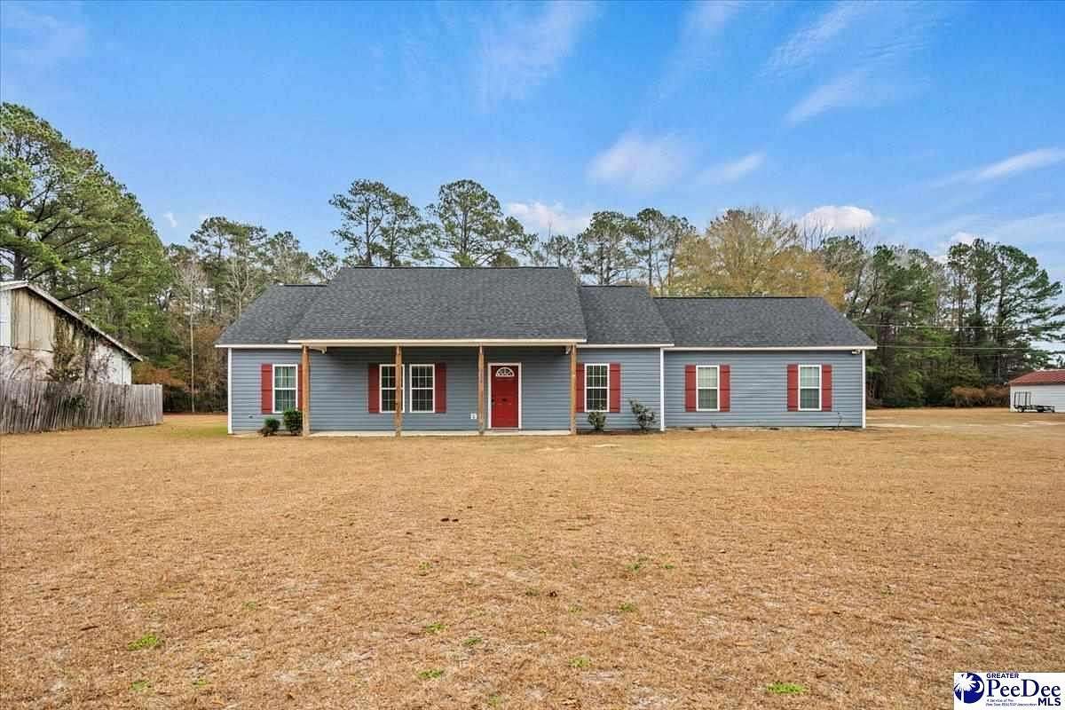 2.03 Acres of Residential Land with Home for Sale in Effingham, South Carolina