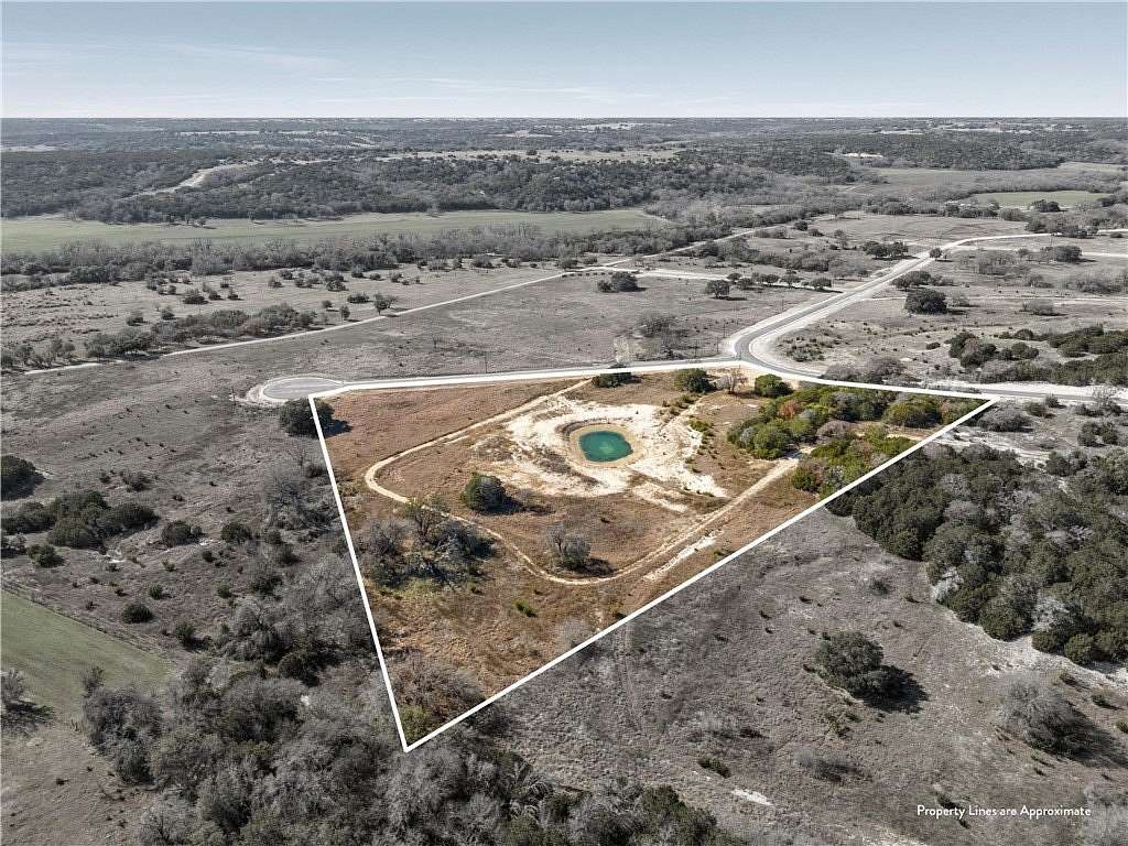 8.276 Acres of Residential Land for Sale in Oglesby, Texas