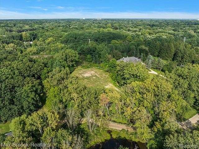 2.94 Acres of Residential Land for Sale in Bloomfield Hills, Michigan