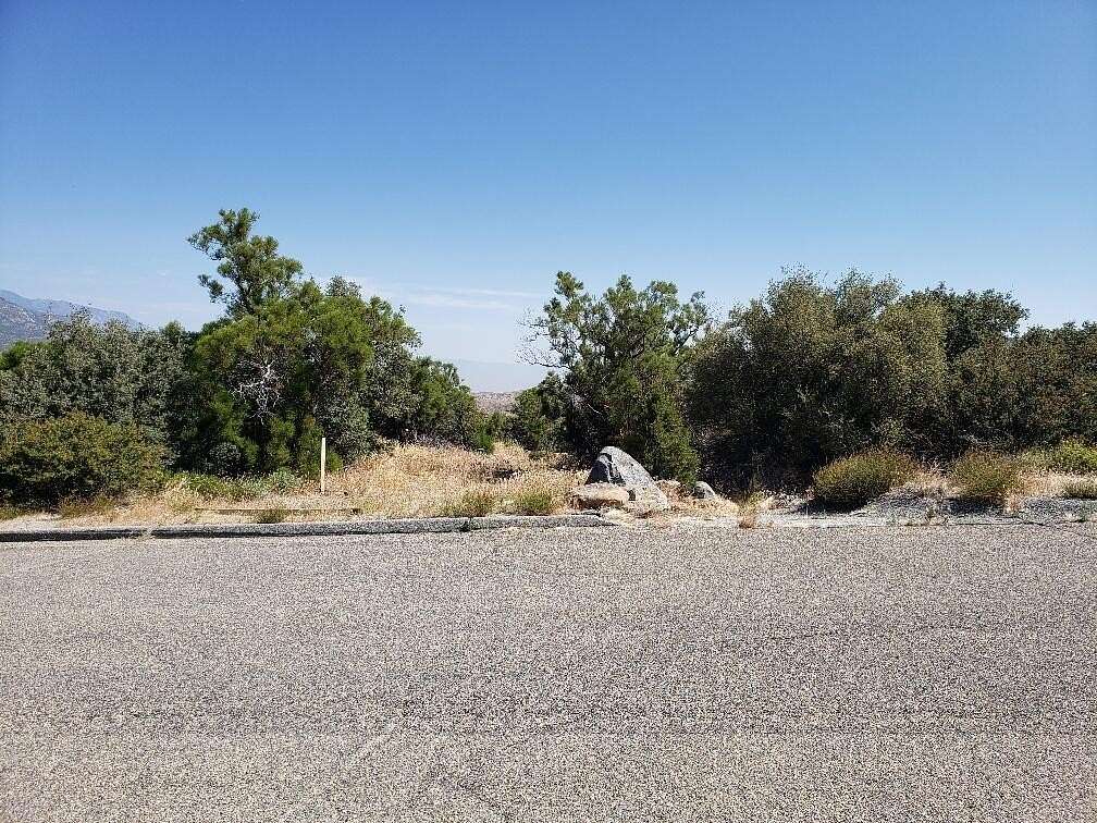 2.91 Acres of Land for Sale in Mountain Center, California