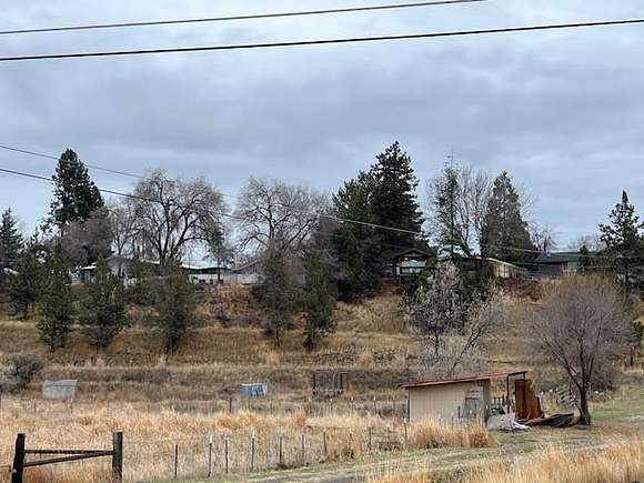 4.69 Acres of Land for Sale in Prineville, Oregon