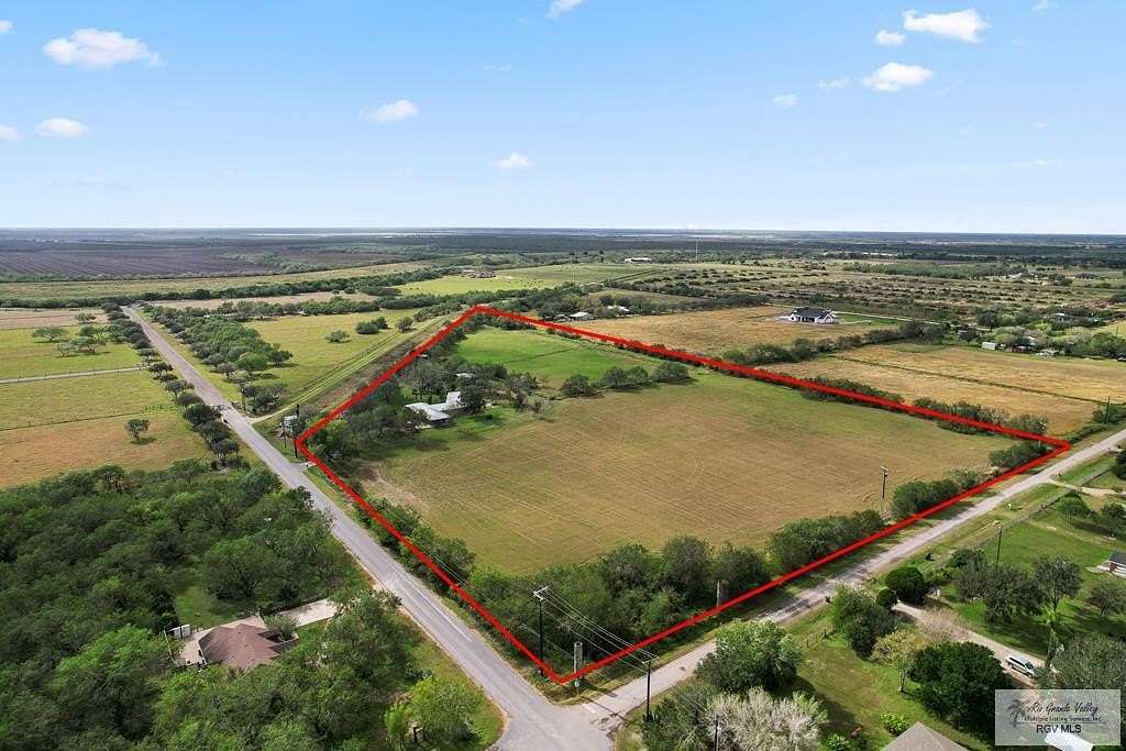 13.12 Acres of Land with Home for Sale in Harlingen, Texas