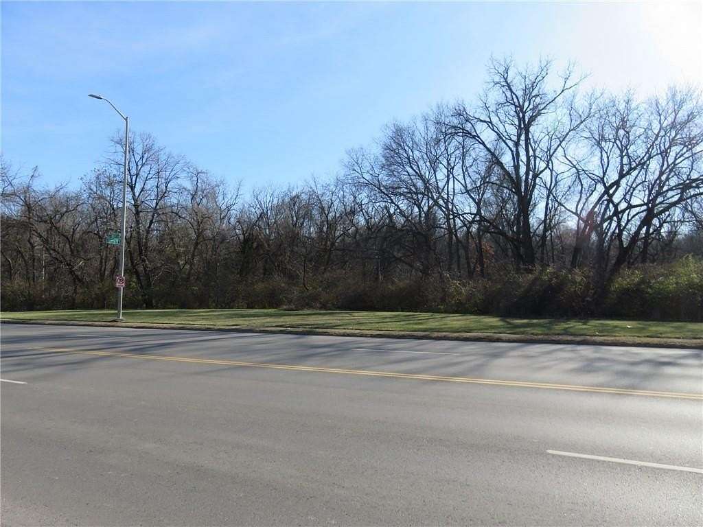 0.981 Acres of Residential Land for Sale in Kansas City, Missouri