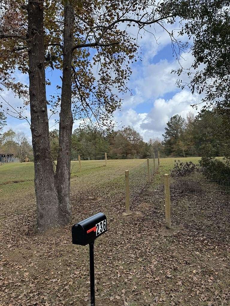 9.826 Acres of Residential Land for Sale in Picayune, Mississippi