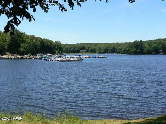 0.38 Acres of Residential Land for Sale in Lake Ariel, Pennsylvania