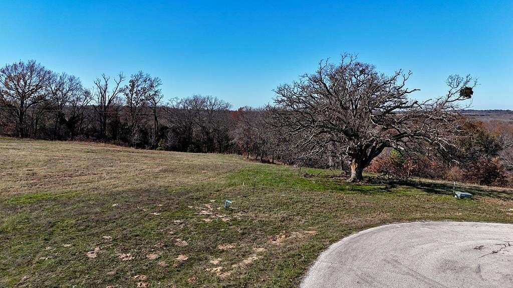 1.02 Acres of Residential Land for Sale in Athens, Texas