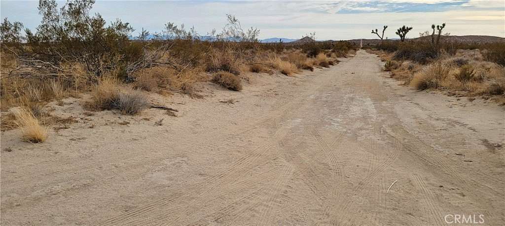 2.27 Acres of Land for Sale in Mojave, California