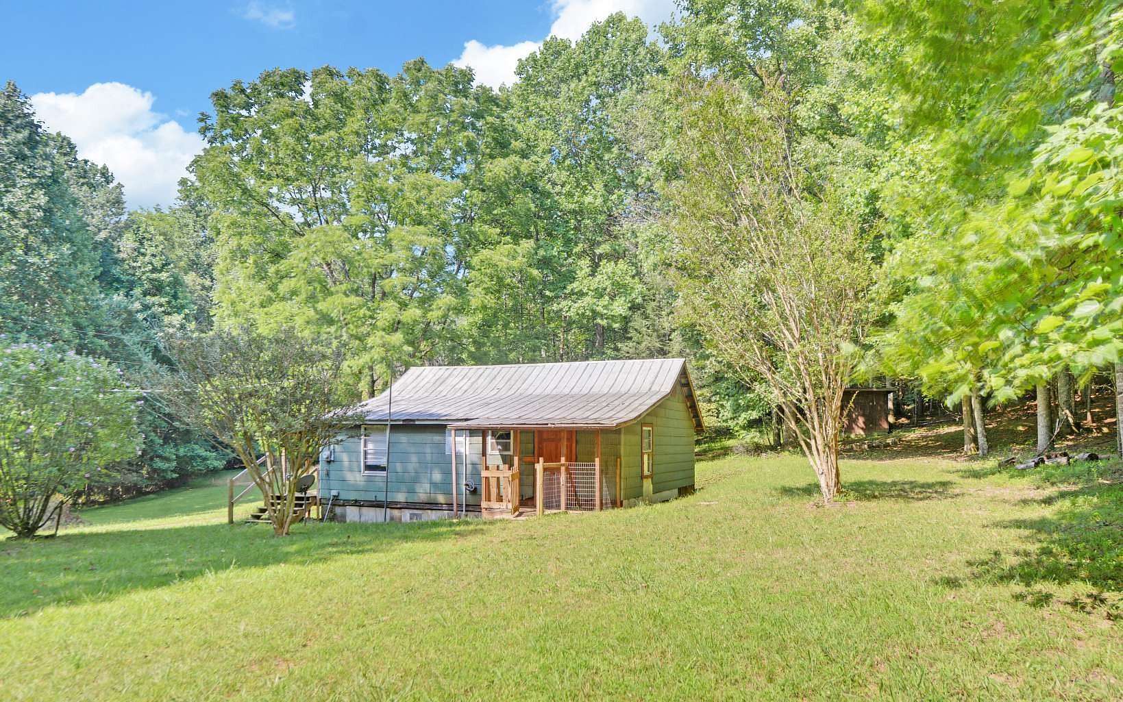 8.27 Acres of Residential Land with Home for Sale in Blue Ridge, Georgia