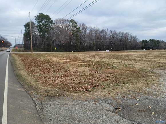 3.93 Acres of Commercial Land for Sale in Athens, Alabama