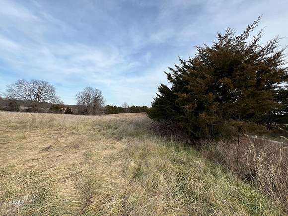 348.1 Acres Of Recreational Land & Farm For Sale In Atlanta, Missouri 