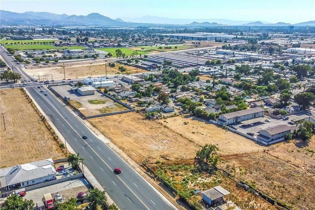 2.16 Acres of Improved Commercial Land for Sale in San Bernardino, California