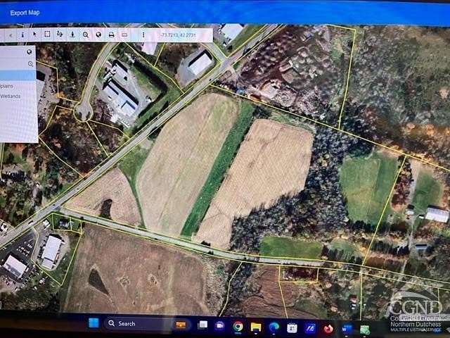 39.369 Acres of Mixed-Use Land for Sale in Hudson, New York