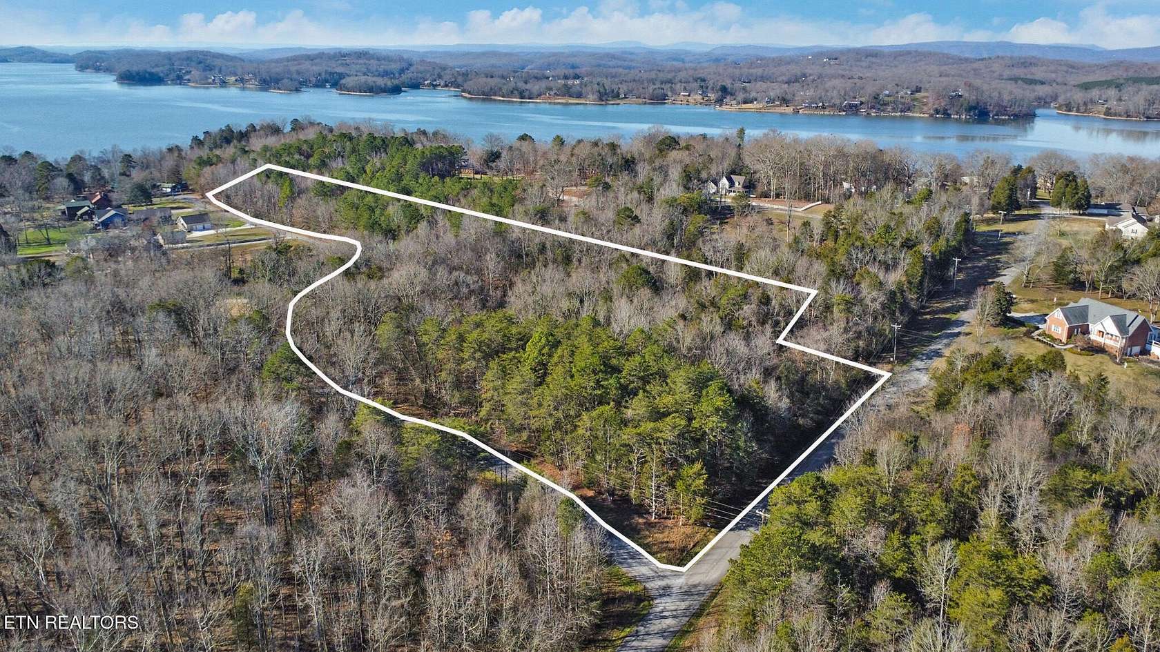 8 Acres of Residential Land for Sale in Kingston, Tennessee