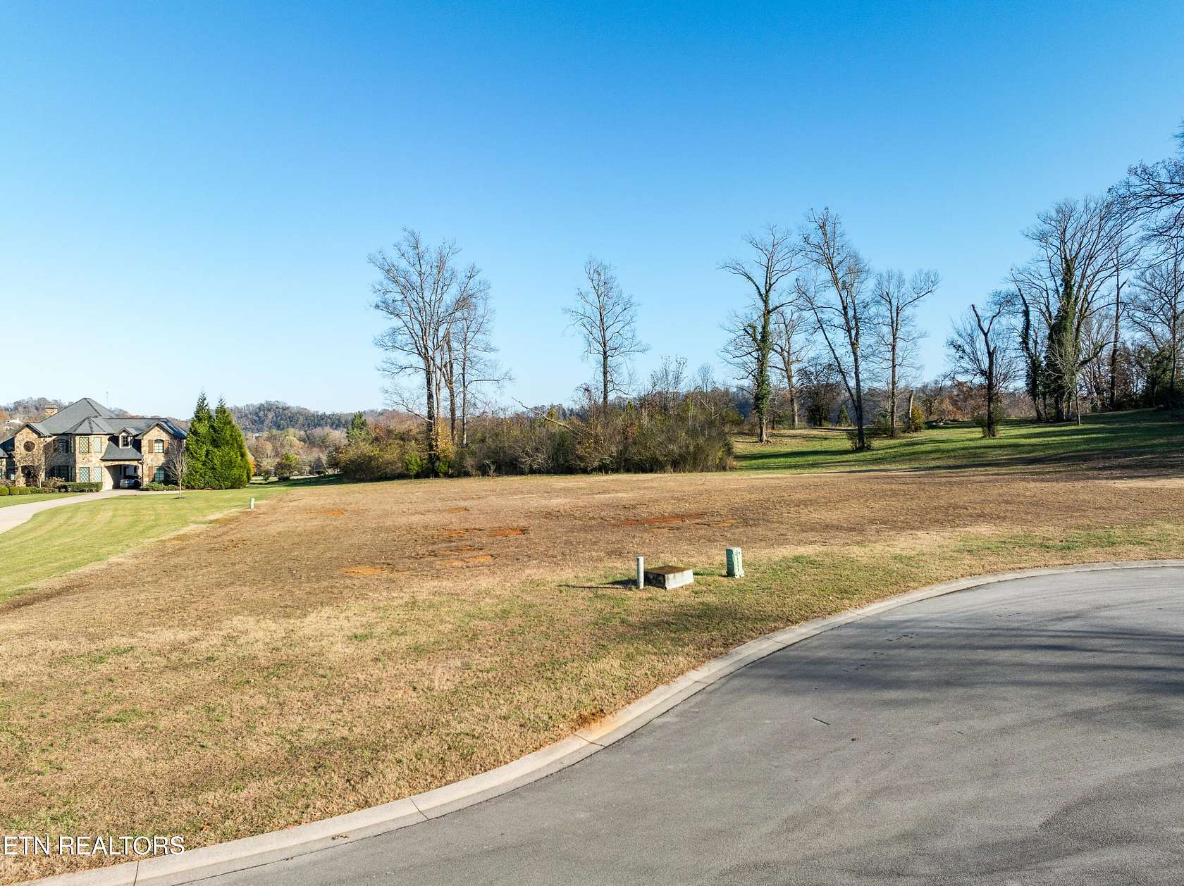 1.86 Acres of Residential Land for Sale in Louisville, Tennessee