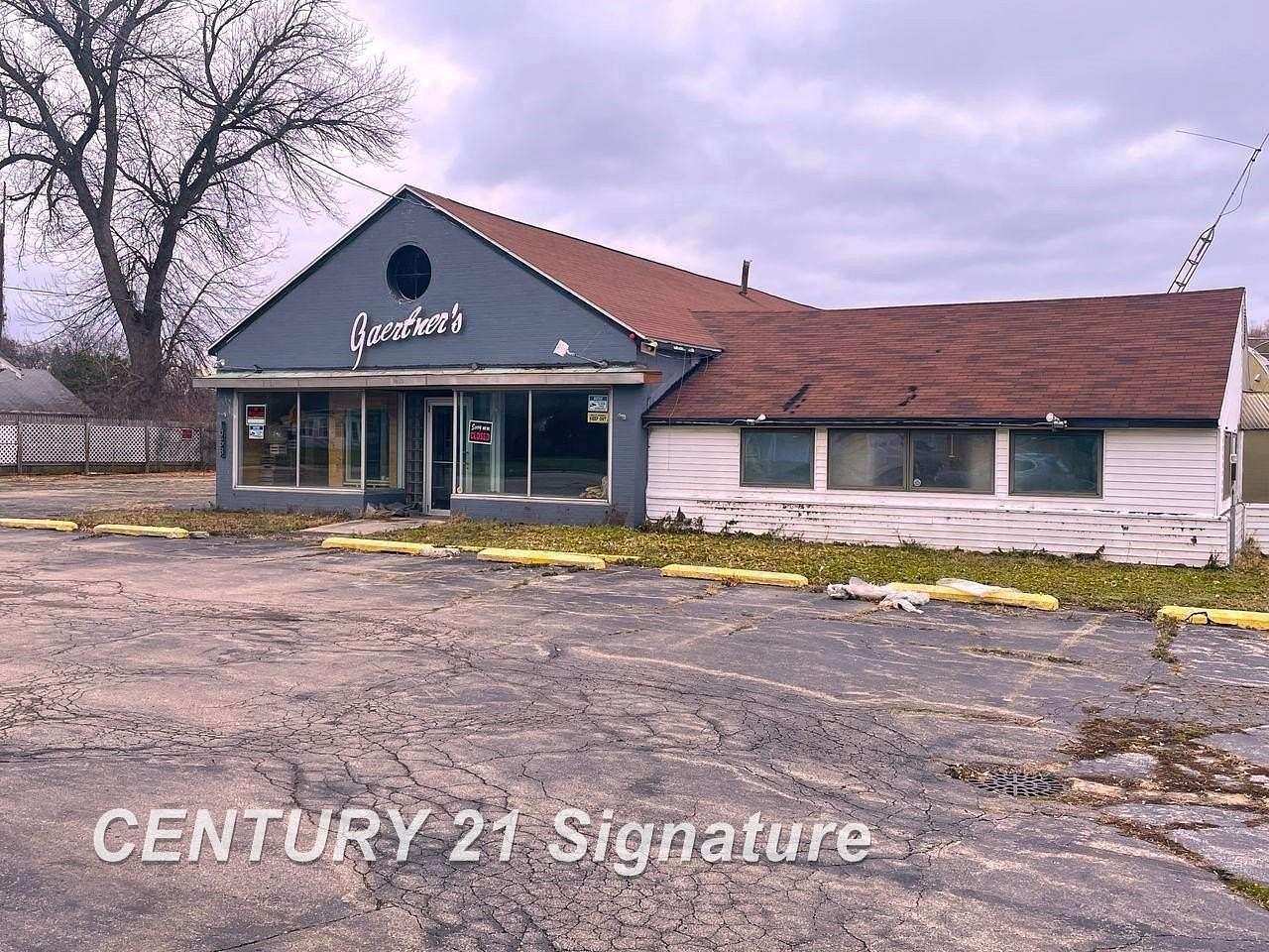 2.99 Acres of Improved Commercial Land for Sale in Saginaw, Michigan