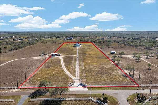 10 Acres of Land for Sale in Edinburg, Texas