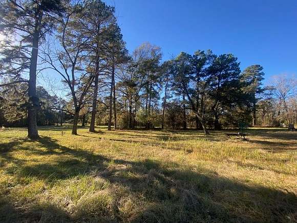 11.51 Acres of Land for Sale in Lufkin, Texas