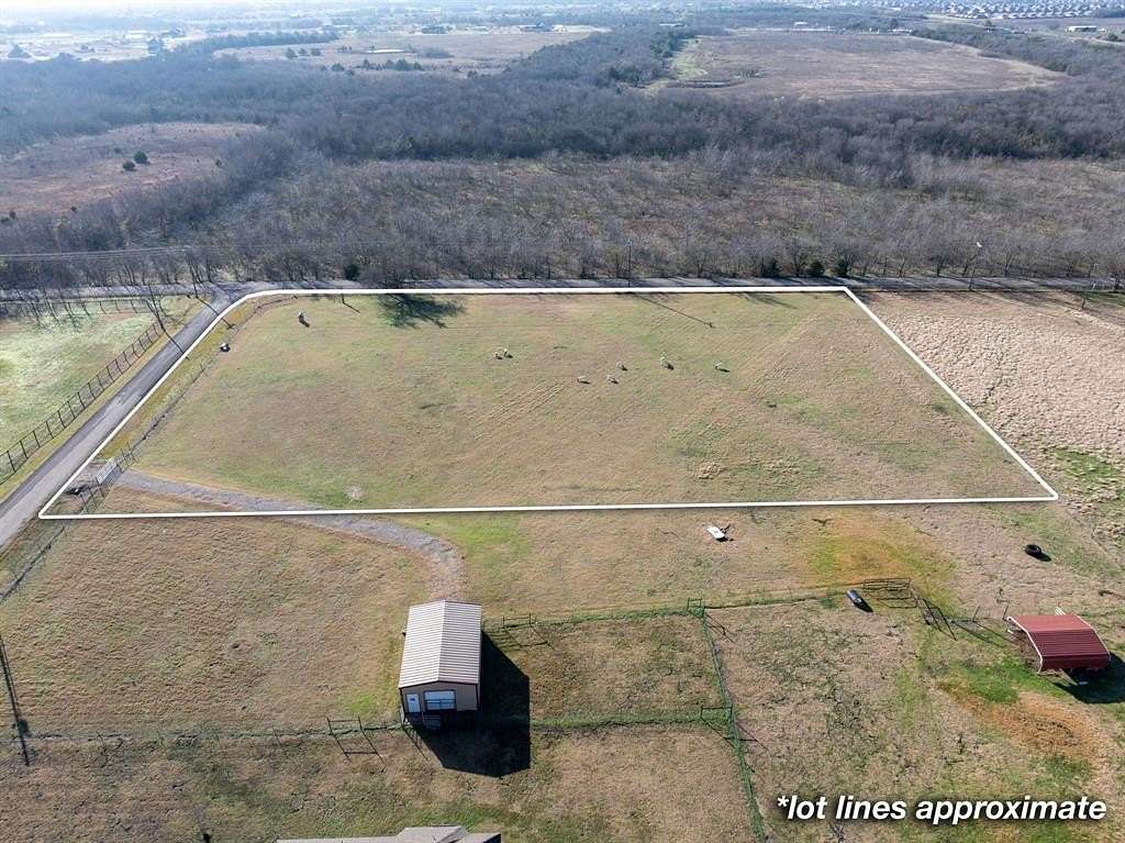 2 Acres of Residential Land for Sale in Royse City, Texas