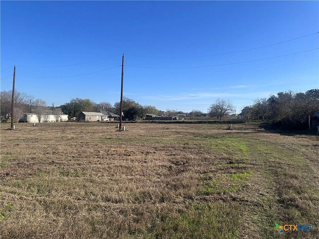 1.3 Acres of Residential Land for Sale in Stockdale, Texas