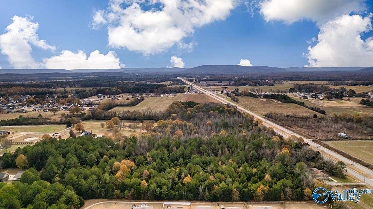 11 Acres of Mixed-Use Land for Sale in Owens Cross Roads, Alabama