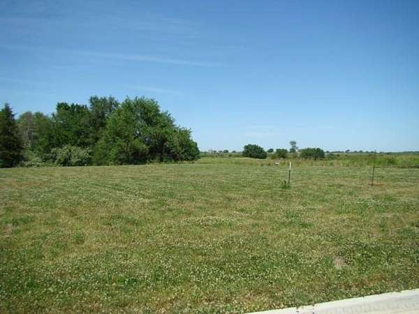 0.37 Acres of Residential Land for Sale in Corydon, Iowa