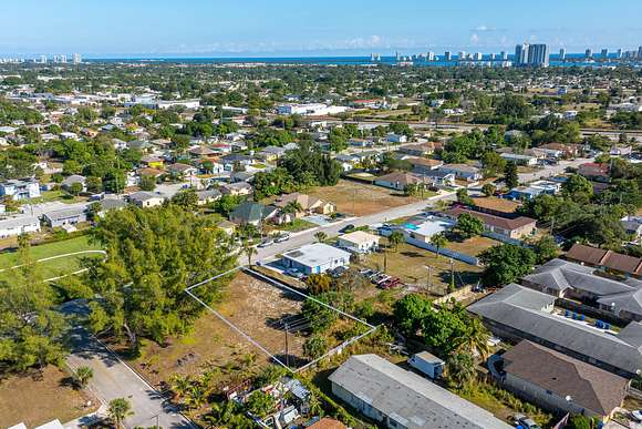 0.17 Acres of Residential Land for Sale in Riviera Beach, Florida