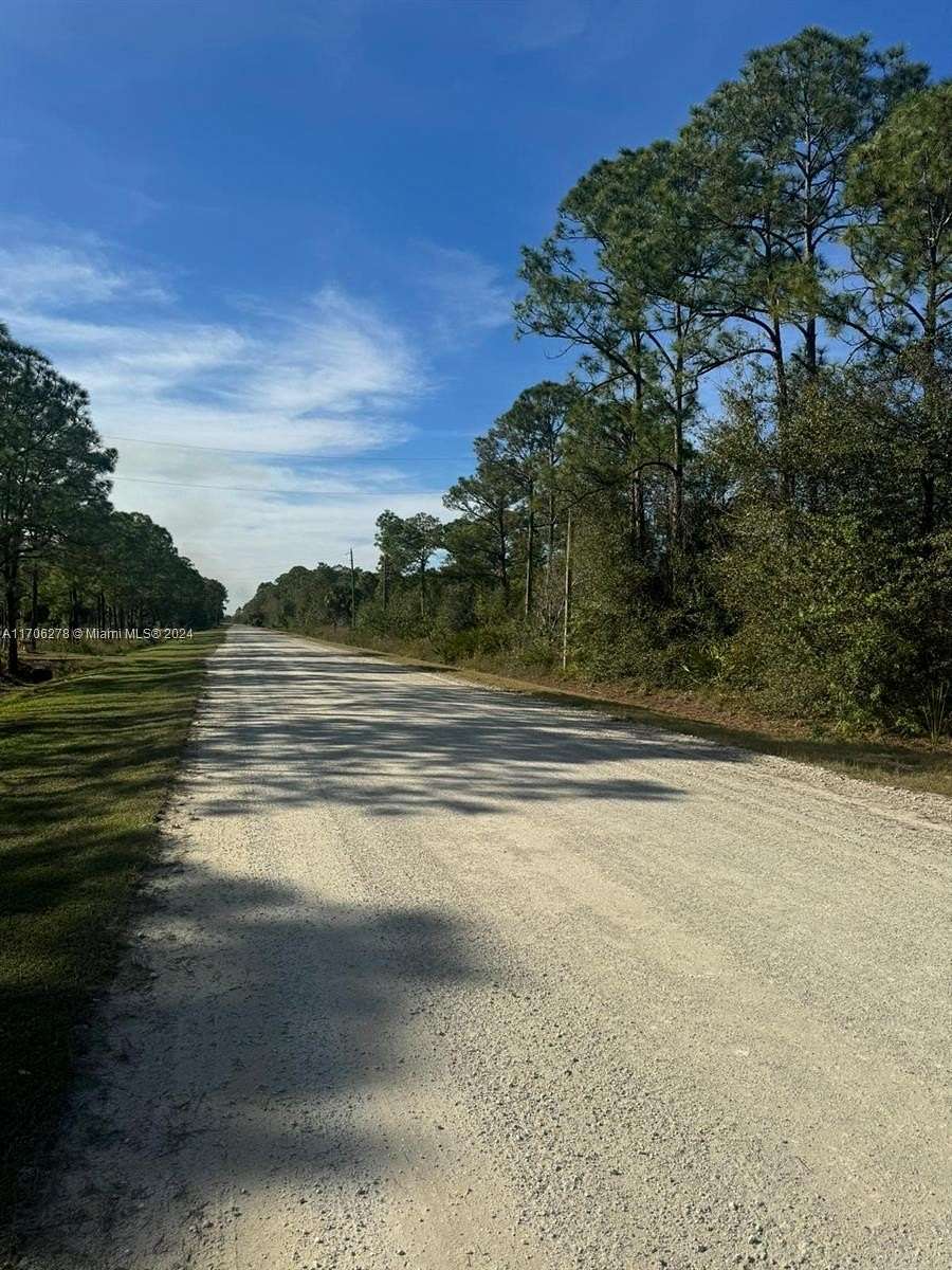 2.5 Acres of Residential Land for Sale in Clewiston, Florida