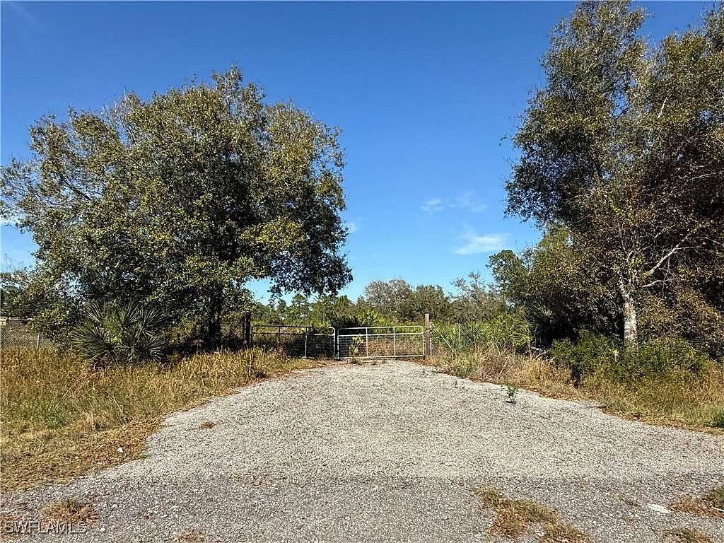 1.25 Acres of Residential Land for Sale in Clewiston, Florida