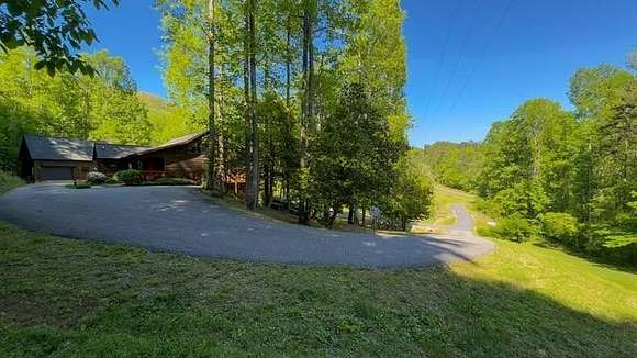 2.5 Acres of Residential Land with Home for Sale in Blairsville, Georgia