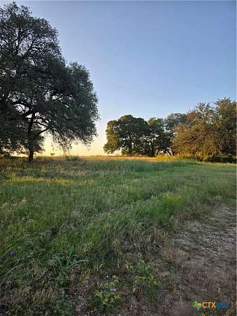 5 Acres of Land for Sale in Oglesby, Texas