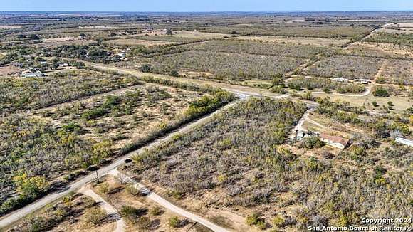 2 Acres of Residential Land for Sale in Yancey, Texas