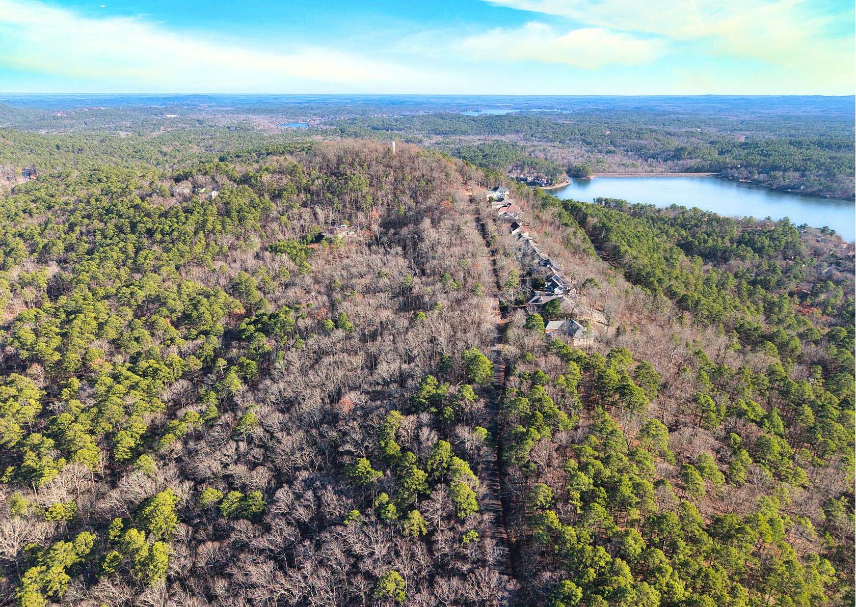 0.97 Acres of Residential Land for Sale in Hot Springs Village, Arkansas