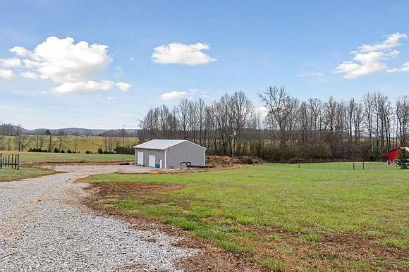 4.16 Acres of Agricultural Land for Sale in Walling, Tennessee